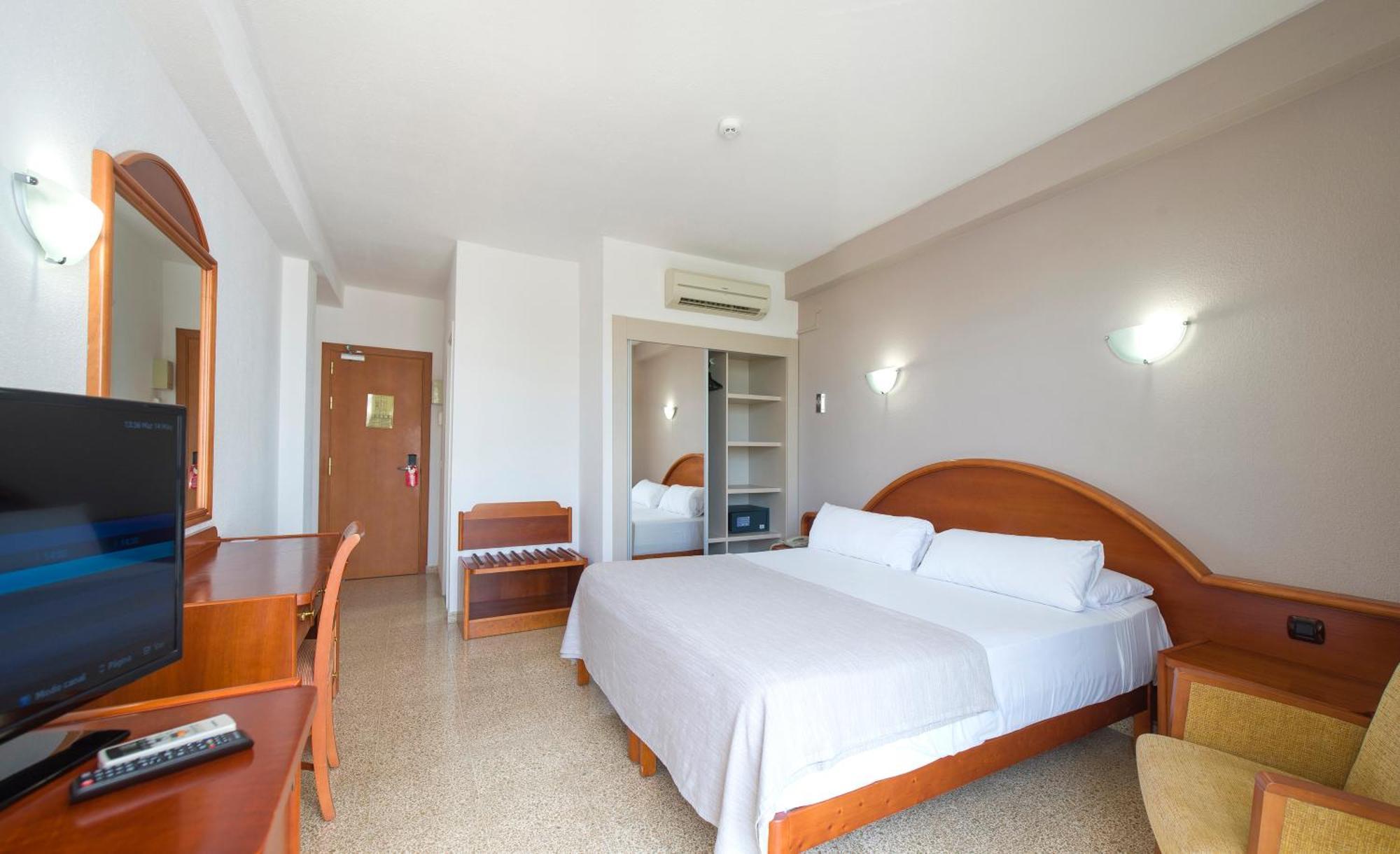 Hotel Marfil San Antonio  Luaran gambar